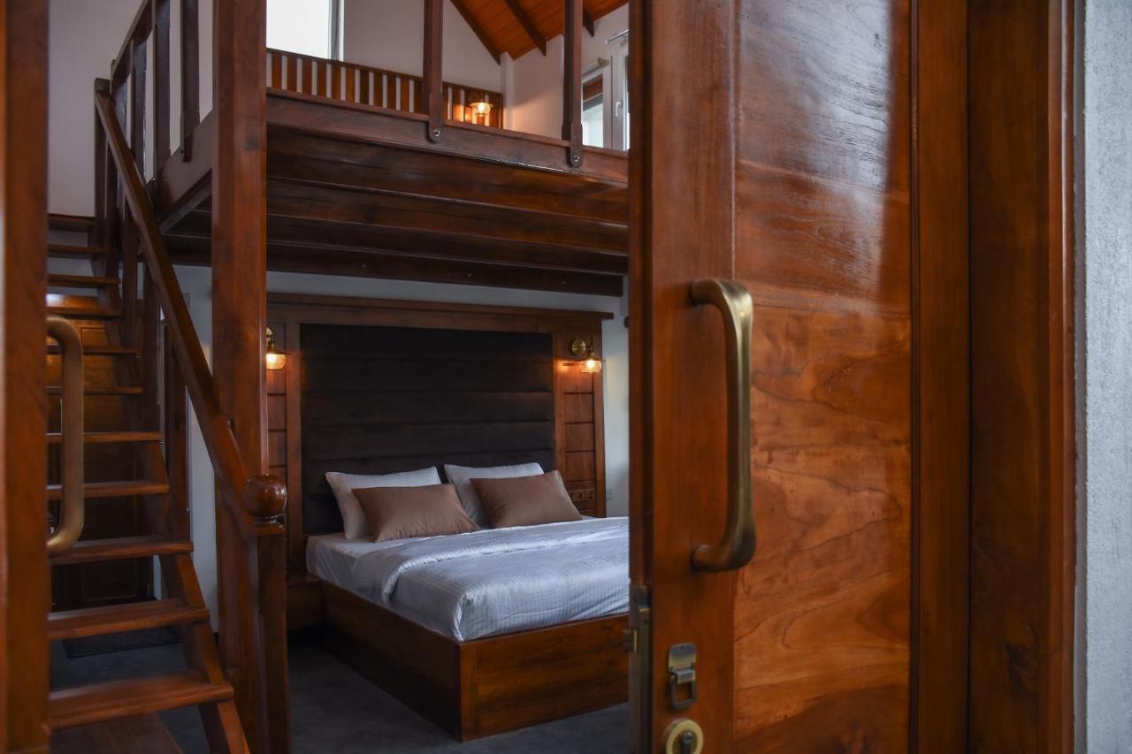Queens Lake Cabin 努沃勒埃利耶 外观 照片